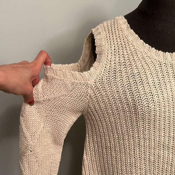 Cream Knit Sweater with Shoulder Cut Outs - Picture 3 of 6